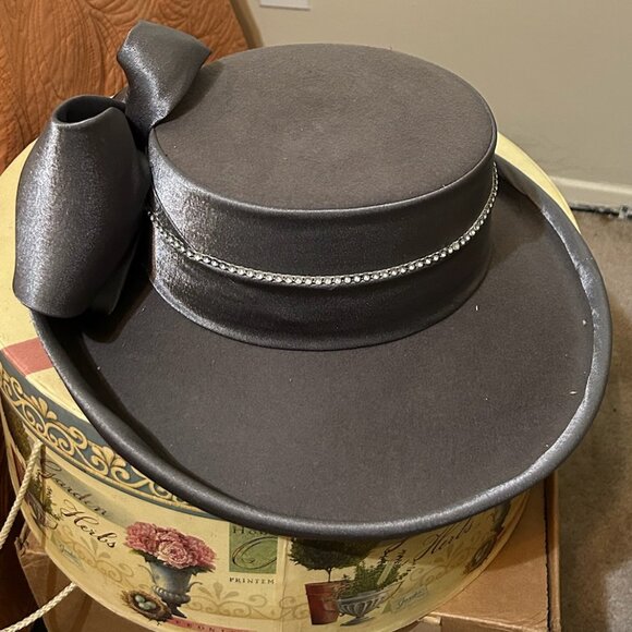 Stunning Big Wide Brim  Black Women's Couture Hat - Picture 1 of 1